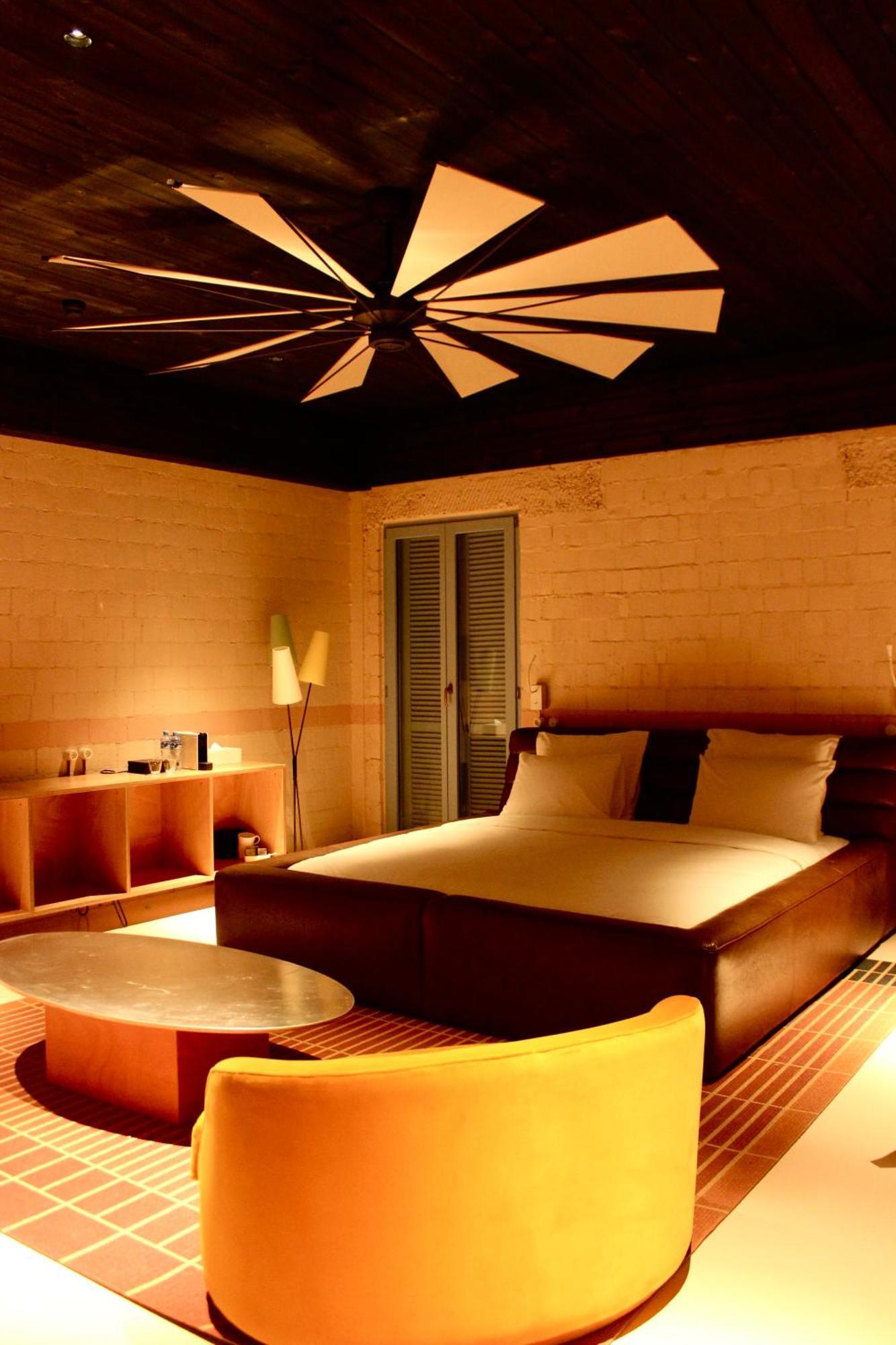 Rooms Hotel Батумі Екстер'єр фото